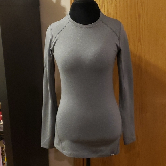 Rei base layer long sleeve grey striped shirt 👕 - Picture 2 of 7